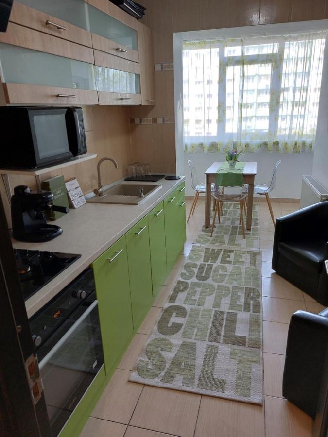 Apartament Central Renovat 3 Camere Bucarest Exterior foto