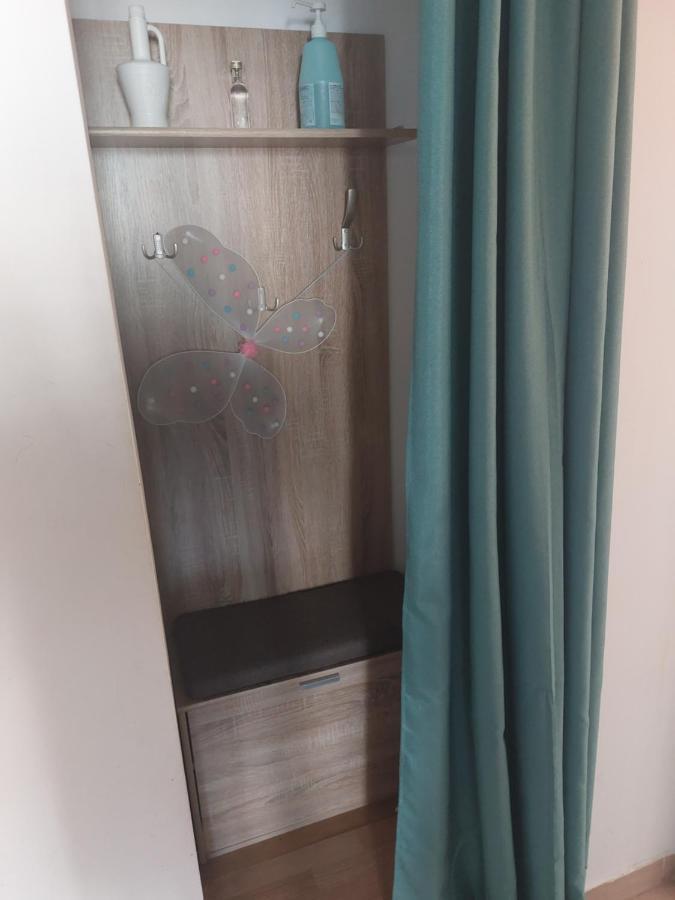 Apartament Central Renovat 3 Camere Bucarest Exterior foto